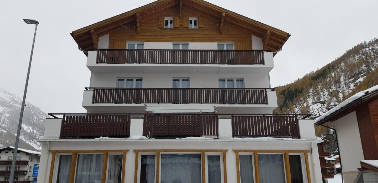 Haus Astoria Appartement Saas-Grund Buitenkant foto