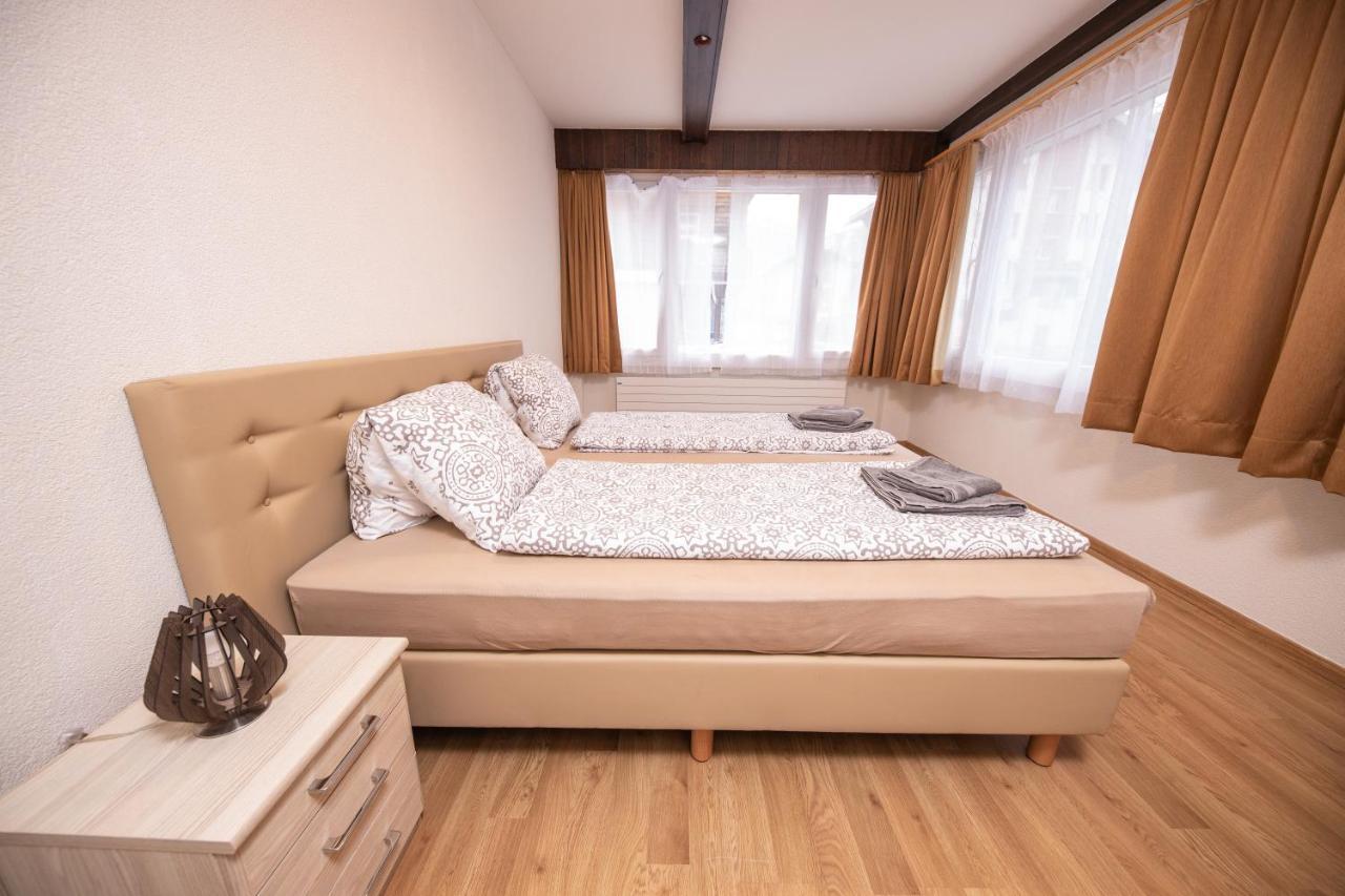 Haus Astoria Appartement Saas-Grund Buitenkant foto