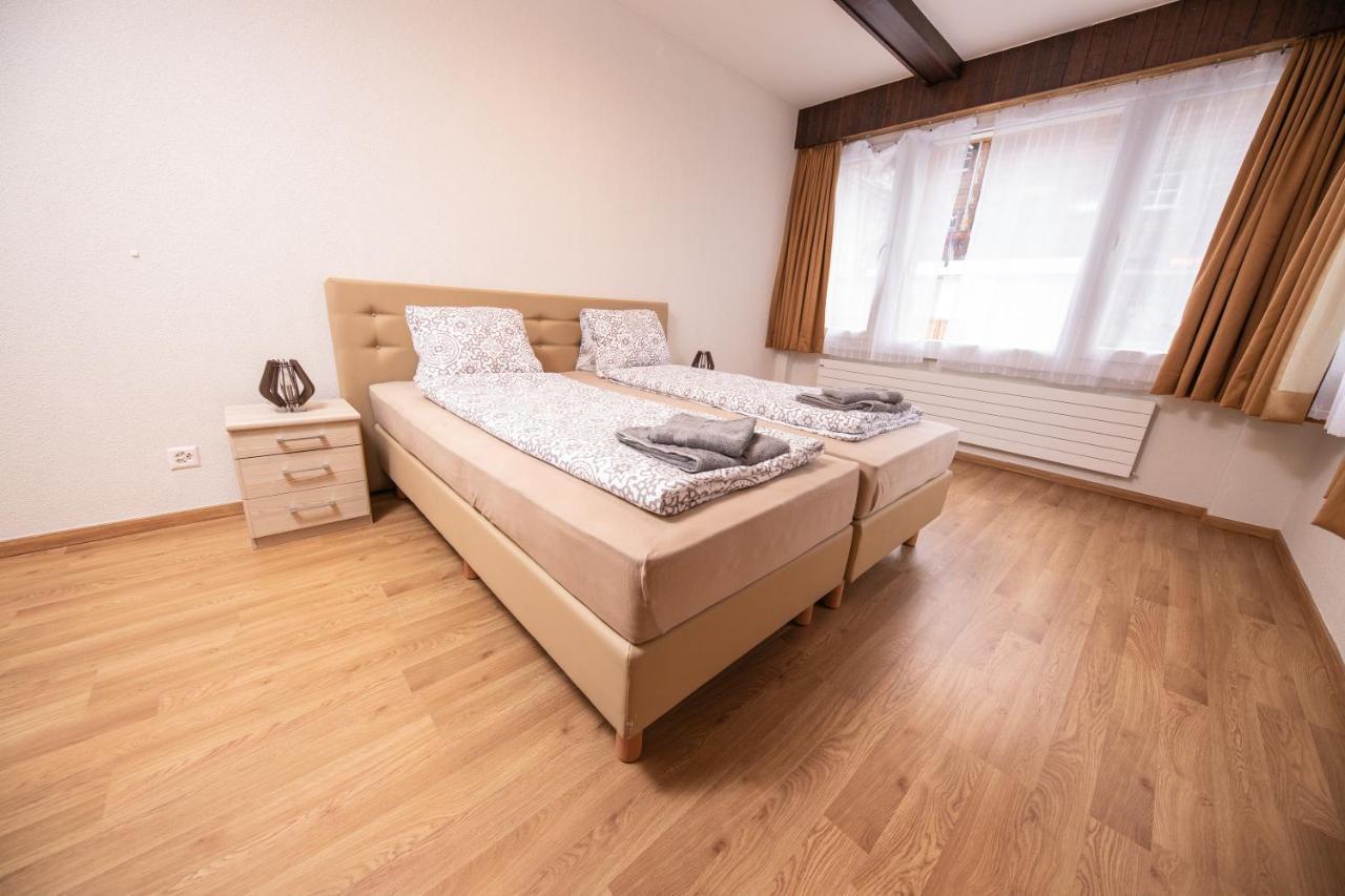 Haus Astoria Appartement Saas-Grund Buitenkant foto
