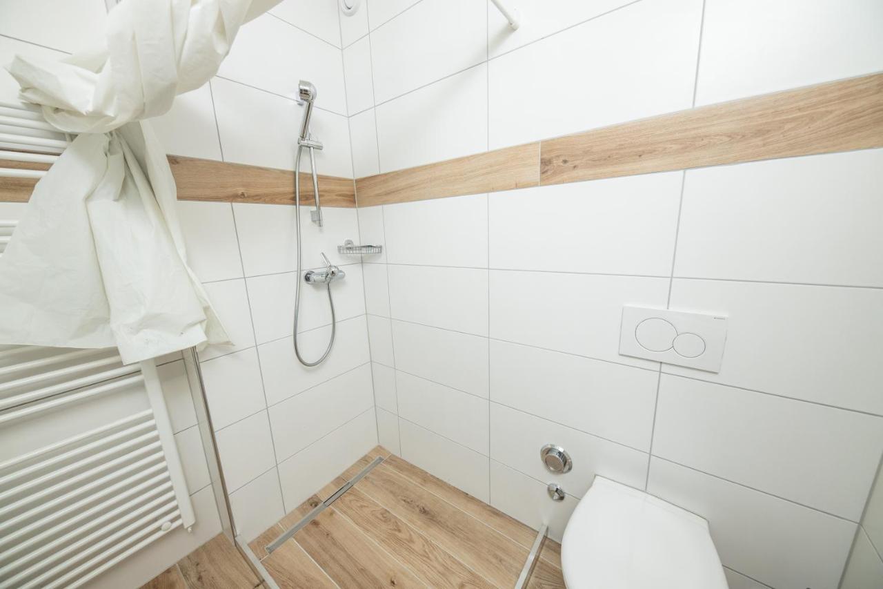 Haus Astoria Appartement Saas-Grund Buitenkant foto