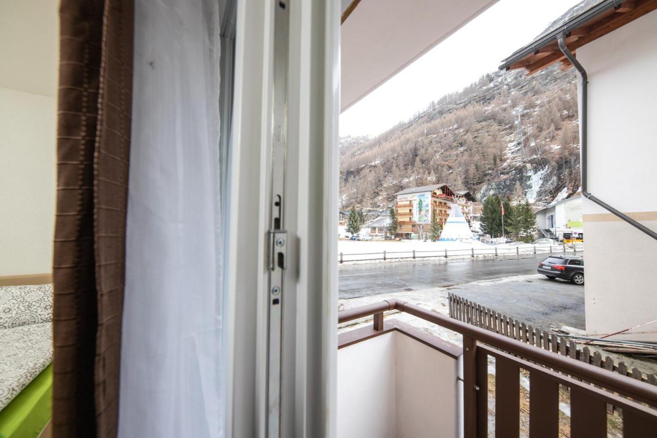 Haus Astoria Appartement Saas-Grund Buitenkant foto